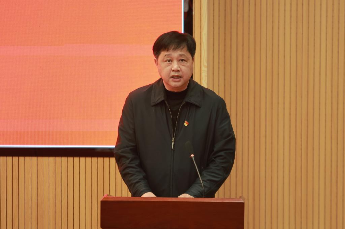开云线上平台（集团）官方网站党委副书记曾繁雄在会上讲话